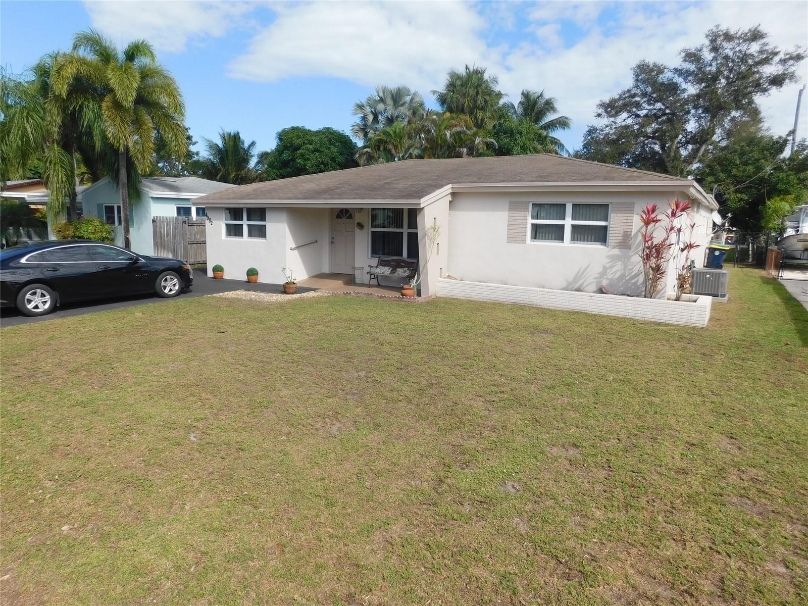 4982 SW 29th Terrace, Dania Beach, FL 33312