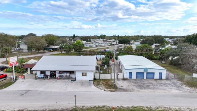 1110 Buckhead Ridge Road, Okeechobee, FL 34974