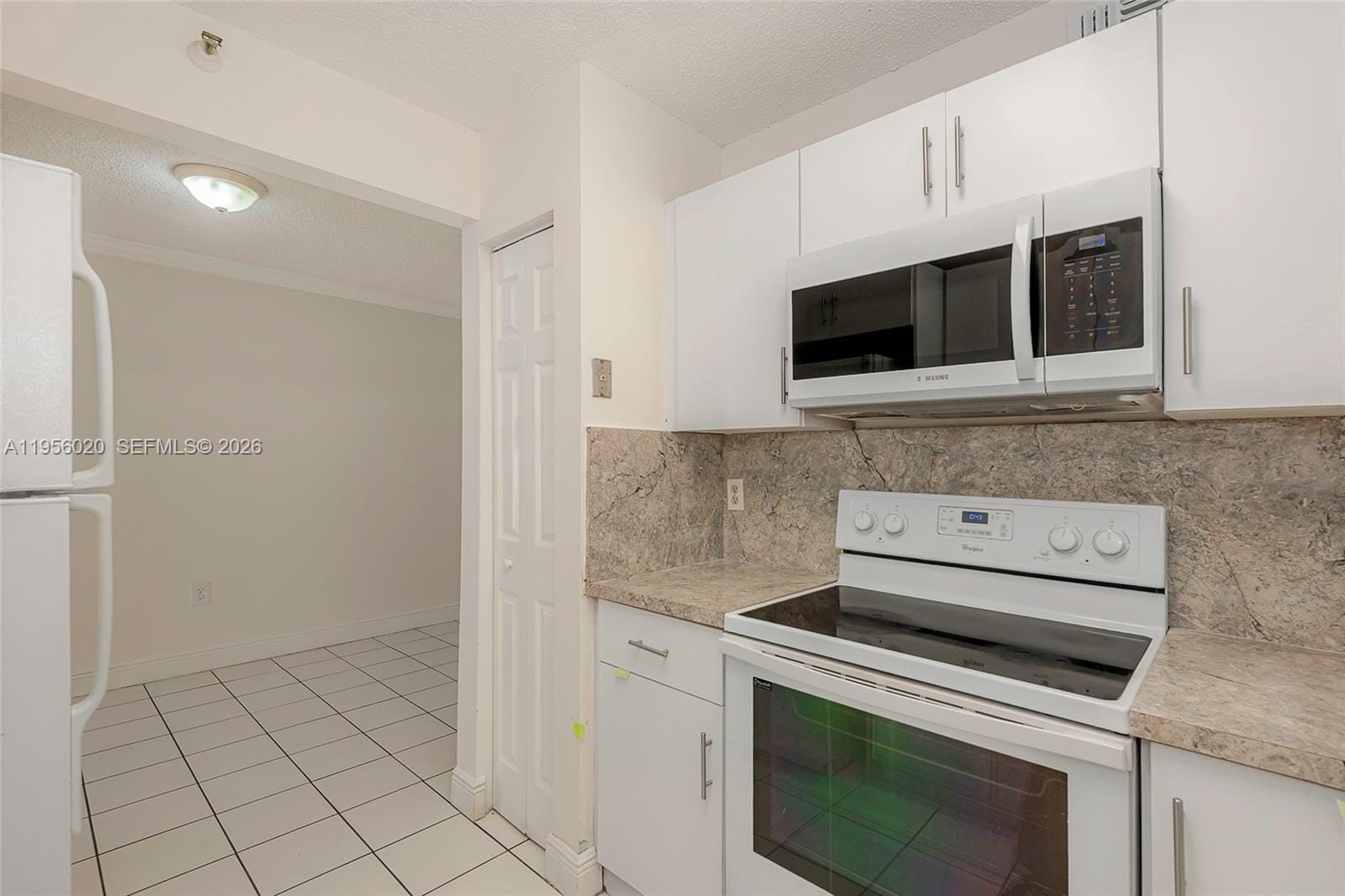 7785 W 30th Court F-104, Hialeah, FL 33018 photo 2