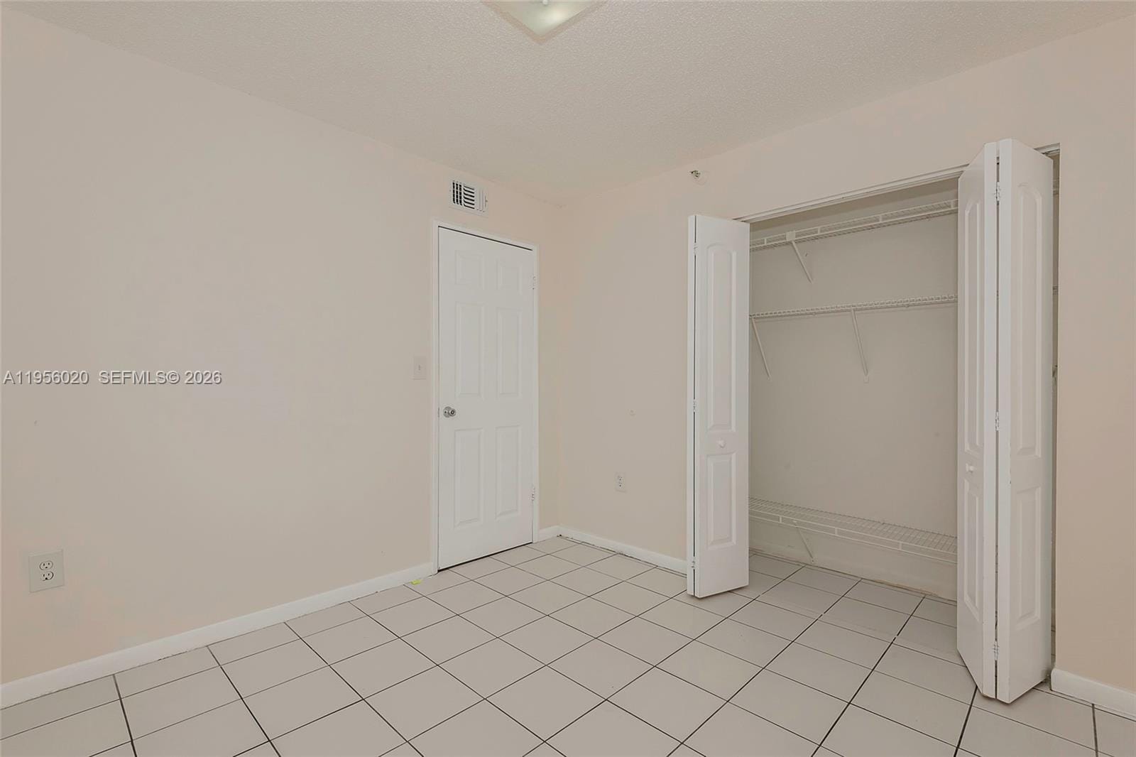 7785 W 30th Court F-104, Hialeah, FL 33018 photo 17