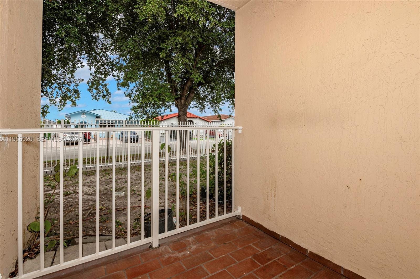 7785 W 30th Court F-104, Hialeah, FL 33018 photo 5