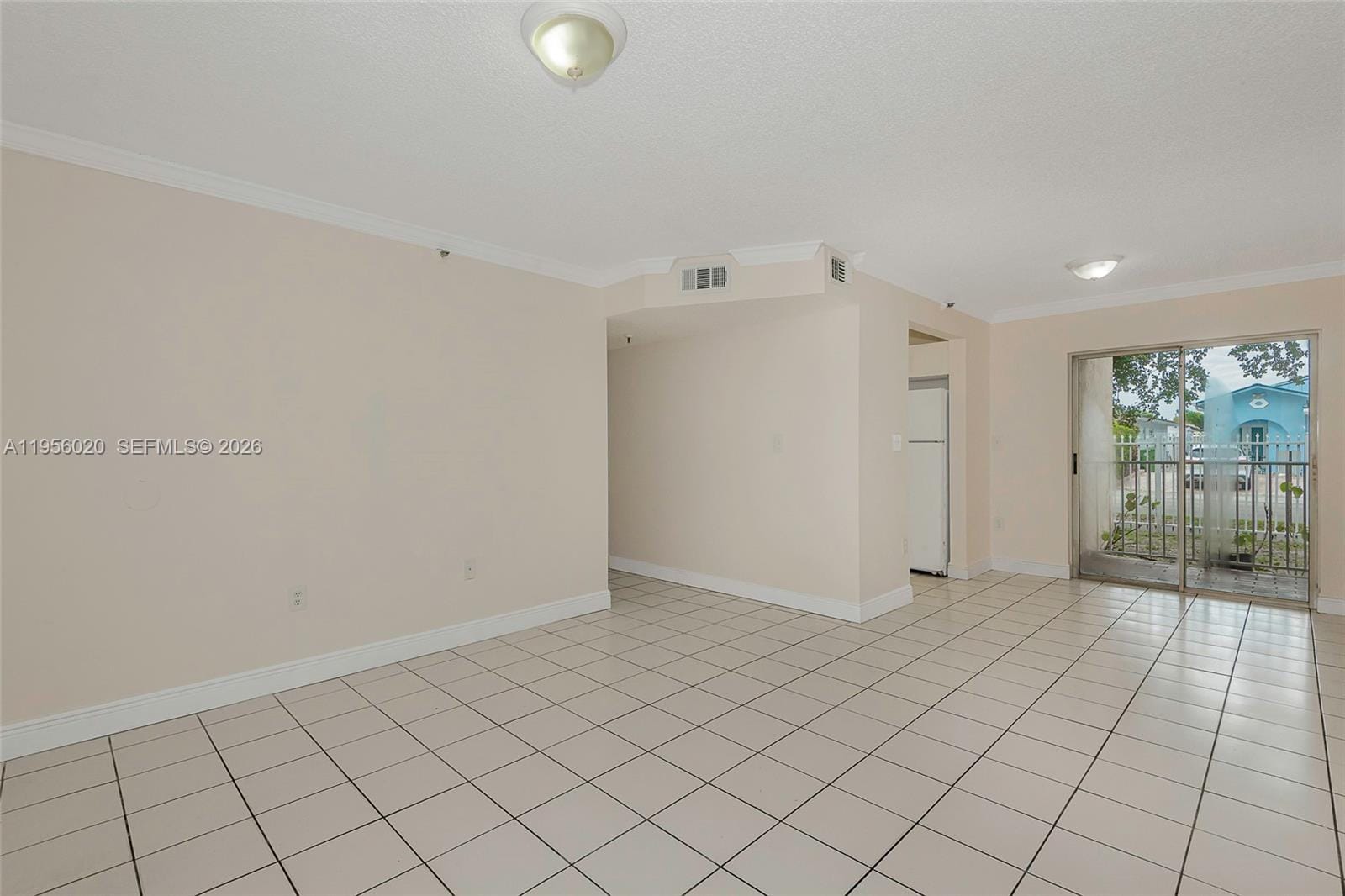 7785 W 30th Court F-104, Hialeah, FL 33018 photo 9