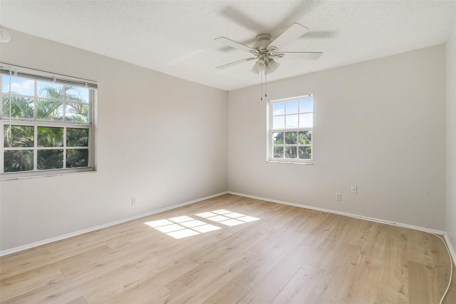 12394 A1a O8 — photo 11