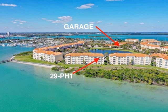 29 Harbour Isle Drive W Ph01, Hutchinson Island, FL 34949
