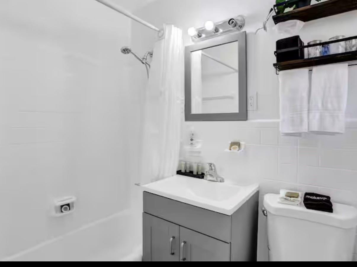 820 NE 16th Avenue 2, Fort Lauderdale, FL 33304 photo 5