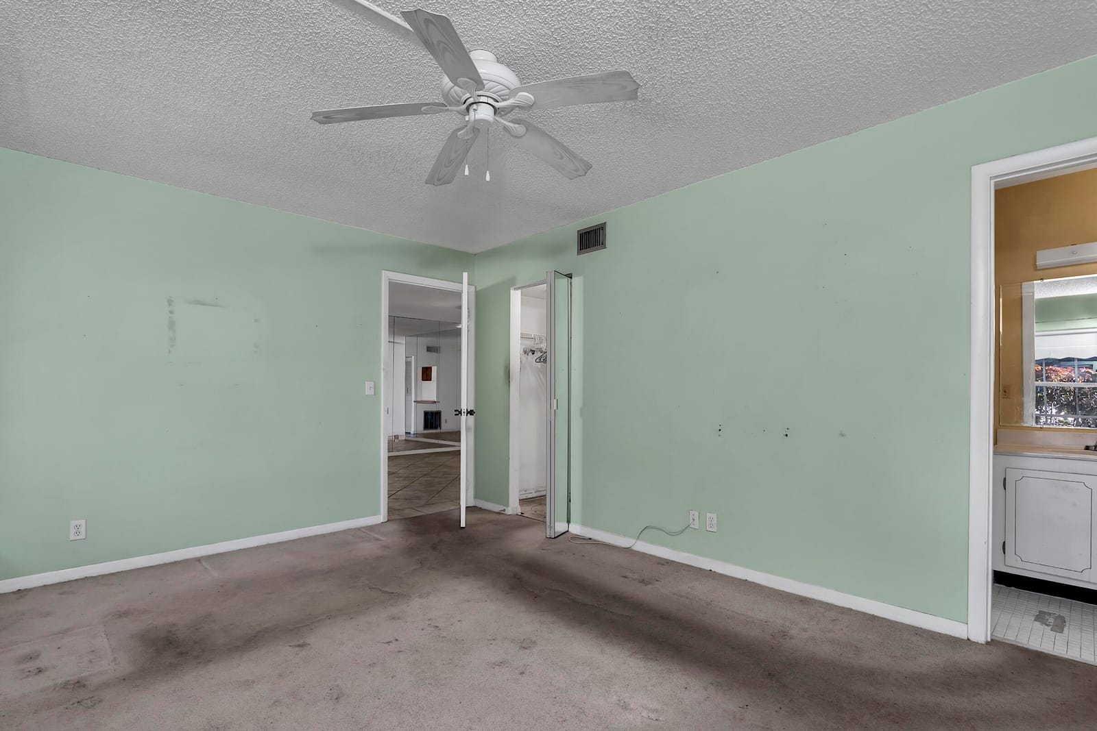 539 Franconia Circle B, Lake Worth, FL 33467 photo 13