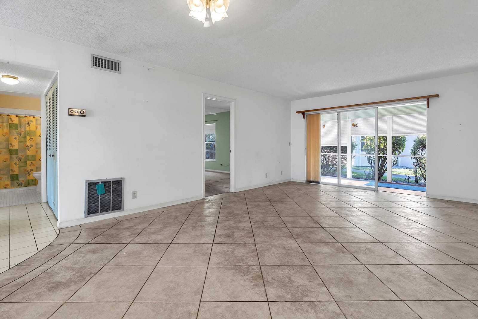 539 Franconia Circle B, Lake Worth, FL 33467 photo 7