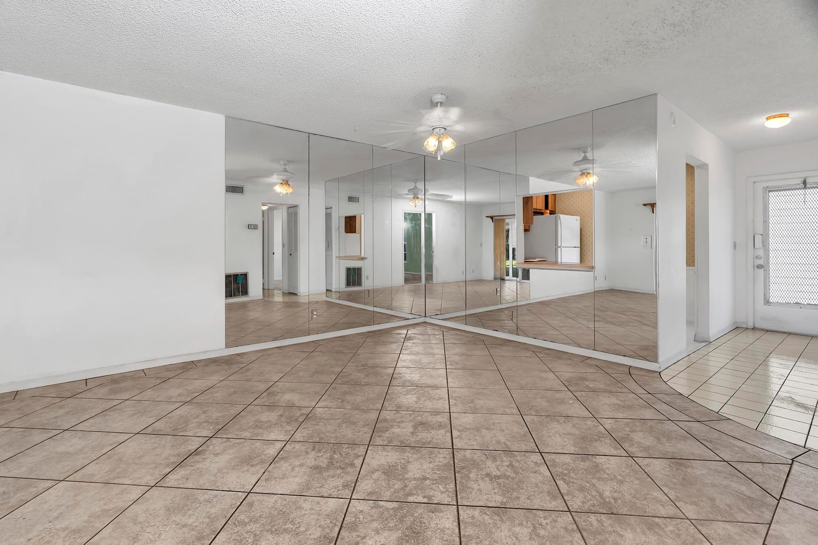 539 Franconia Circle B, Lake Worth, FL 33467 photo 8