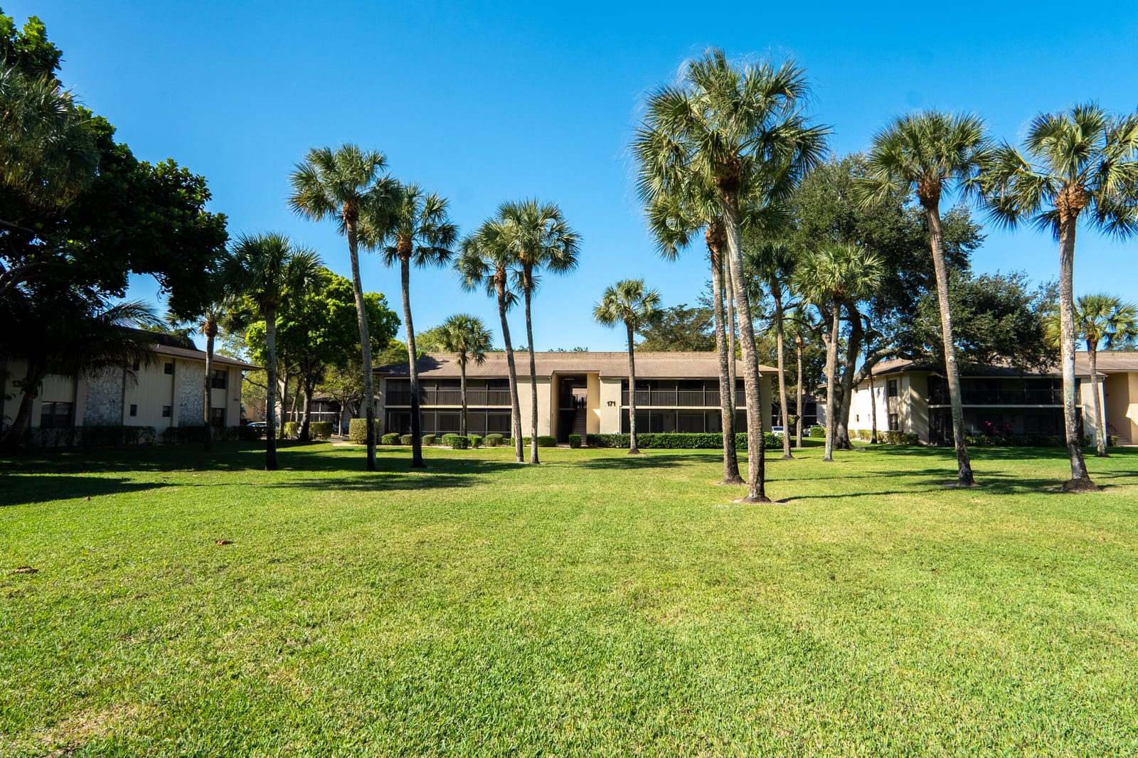 171 Deer Creek Boulevard 705 — photo 2