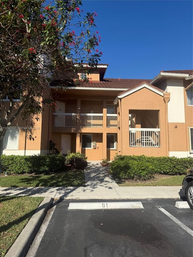 759 NW 92nd Avenue 759, sold in Colonnades Condo, Plantation, FL