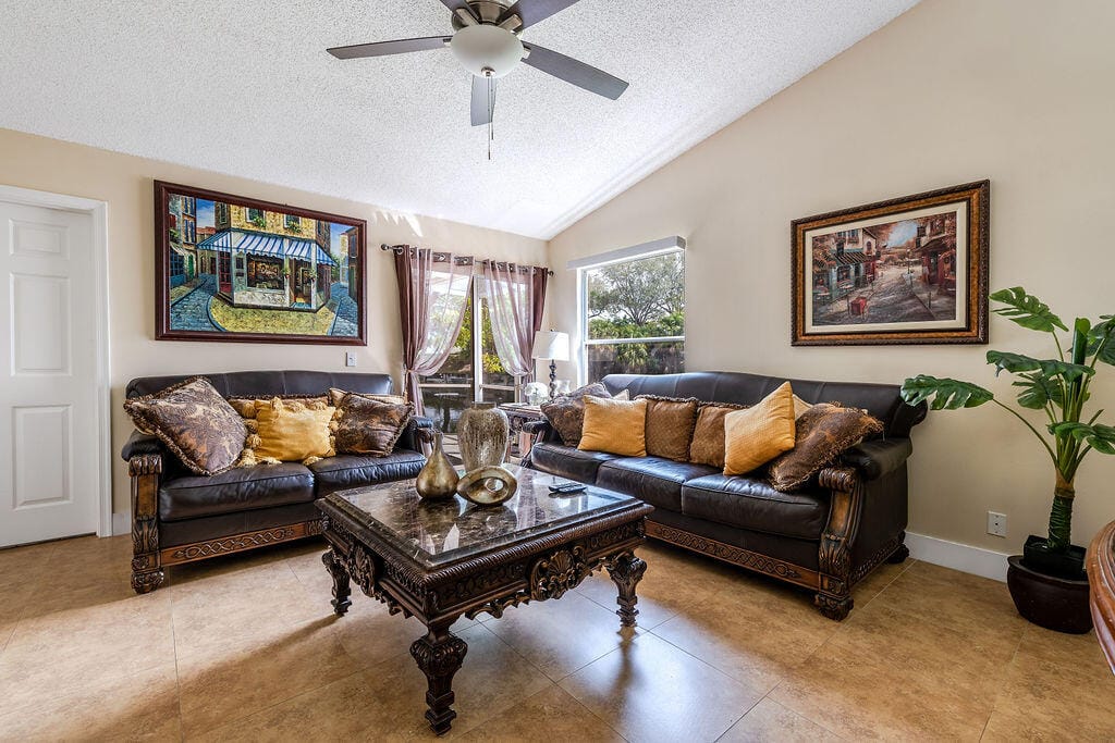 1035 Island Manor Drive, Greenacres, FL 33413 photo 9