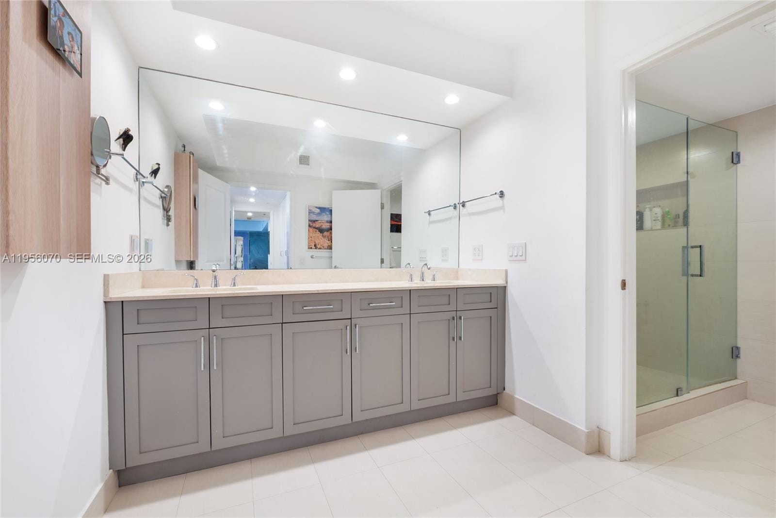 1581 Brickell Avenue 2302, Miami, FL 33129 photo 17