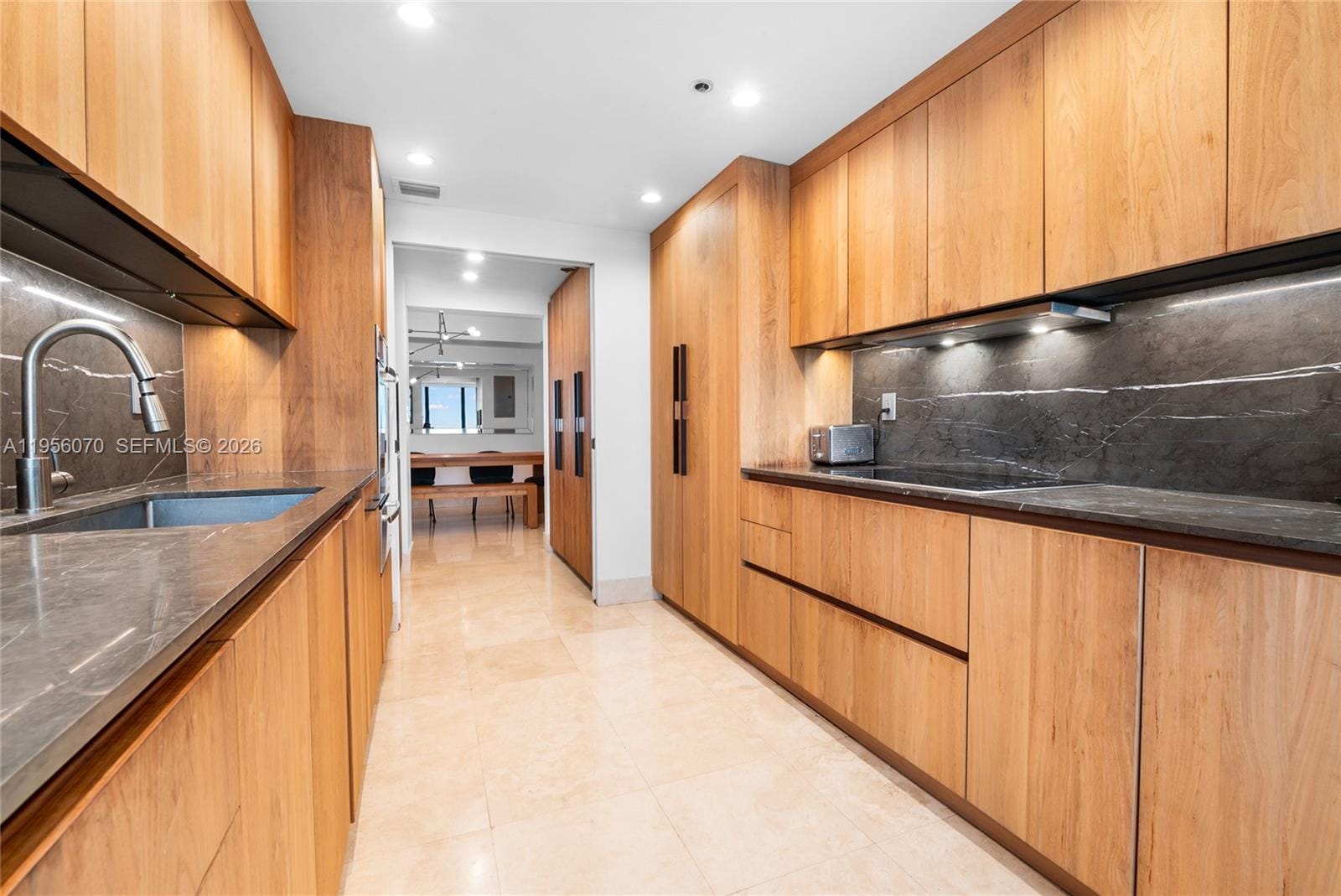 1581 Brickell Avenue 2302, Miami, FL 33129 photo 4