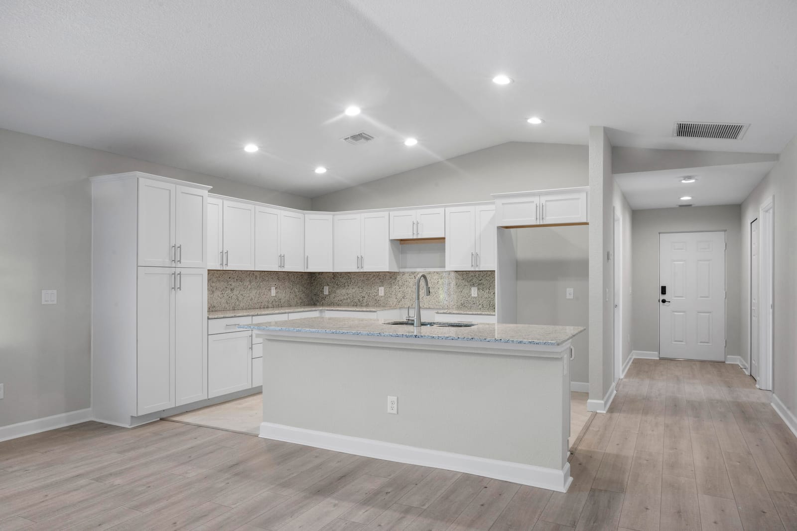122 Mediterranean Blvd North — photo 2