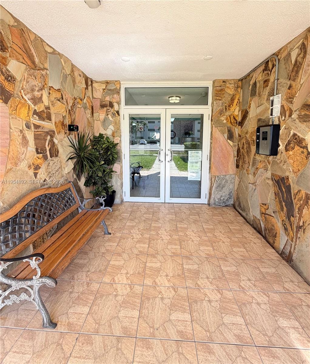 1425 Atlantic Shores Boulevard 209 — photo 4