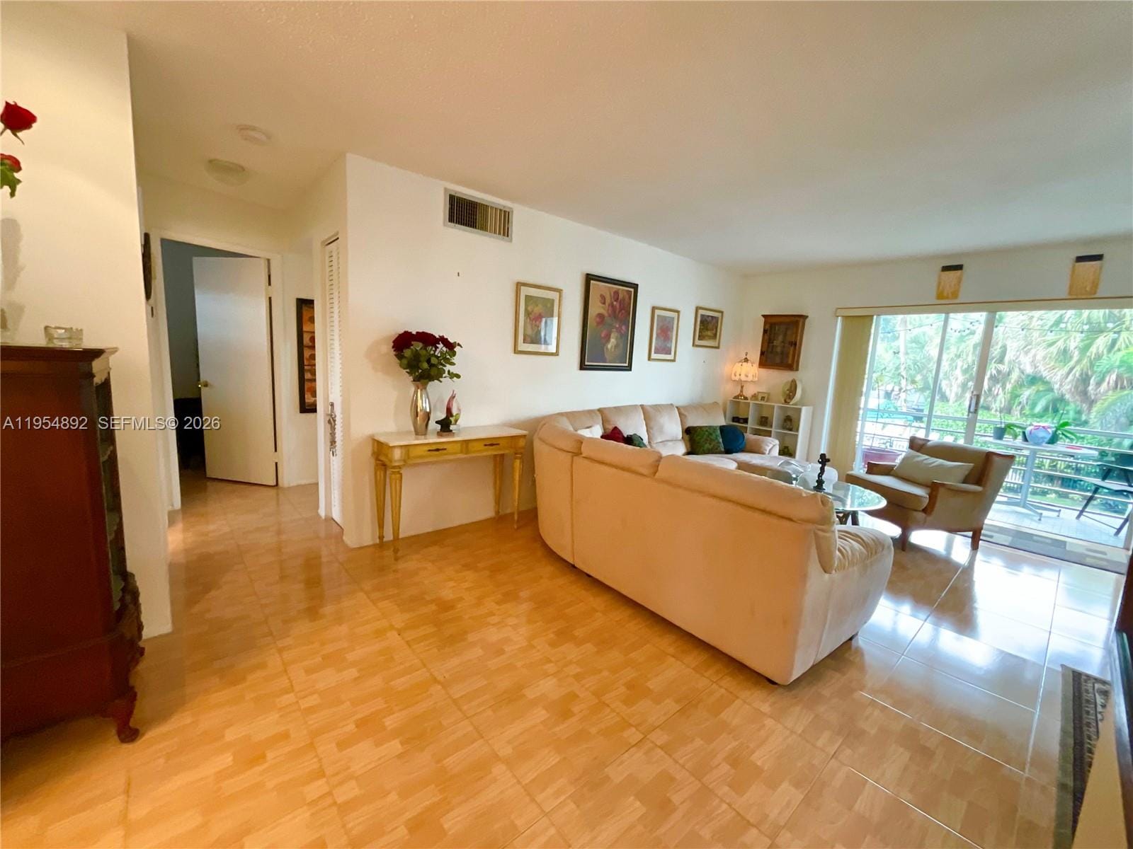 1425 Atlantic Shores Boulevard 209 — photo 8