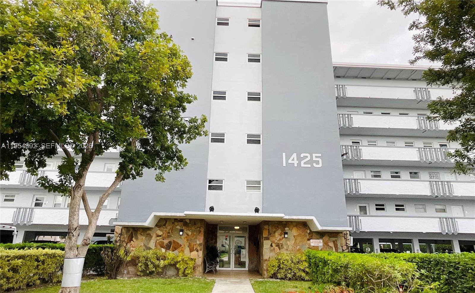 1425 Atlantic Shores Boulevard 209, Hallandale Beach, FL 33009, Hallandale Beach