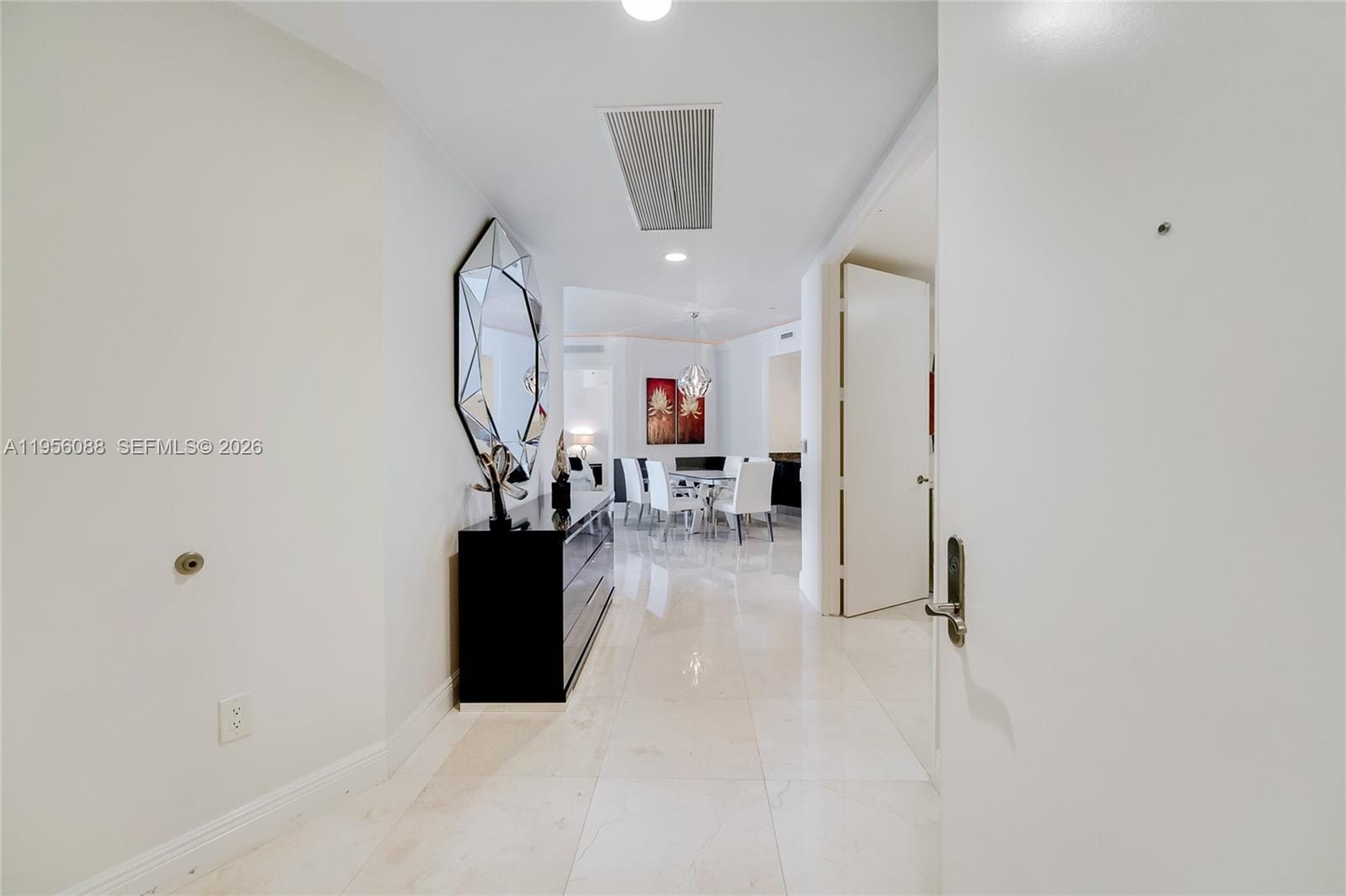 16001 Collins Avenue 2103, Sunny Isles Beach, FL 33160 photo 2