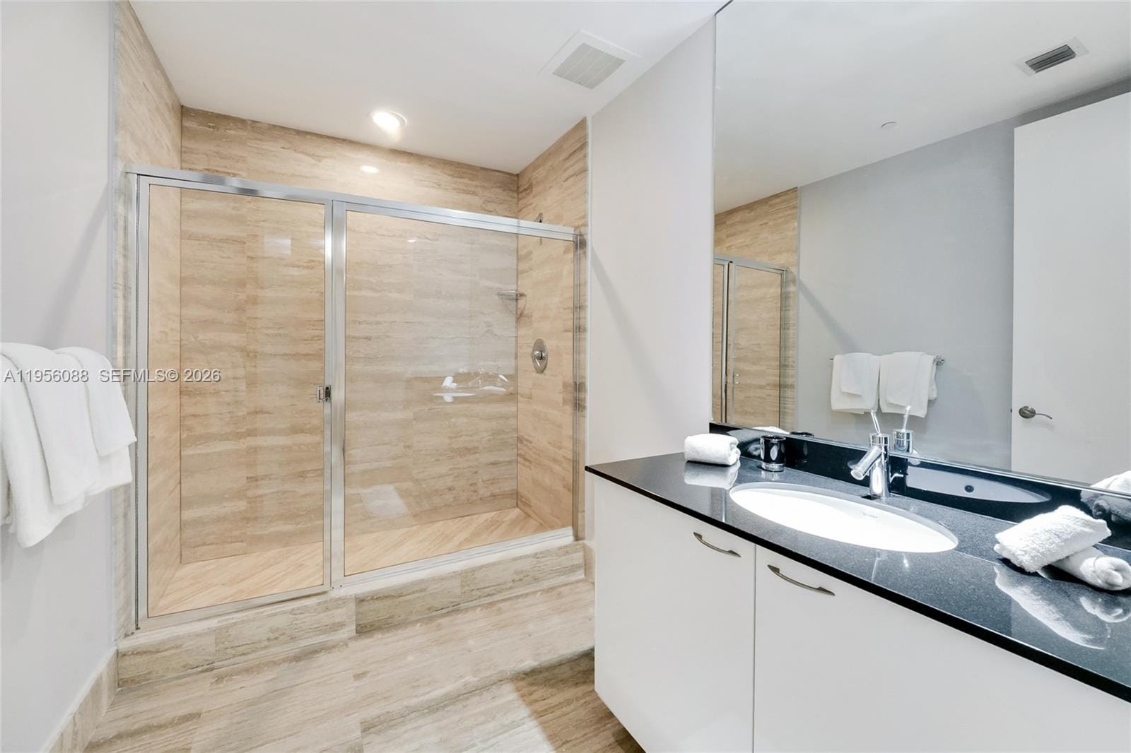 16001 Collins Avenue 2103, Sunny Isles Beach, FL 33160 photo 22