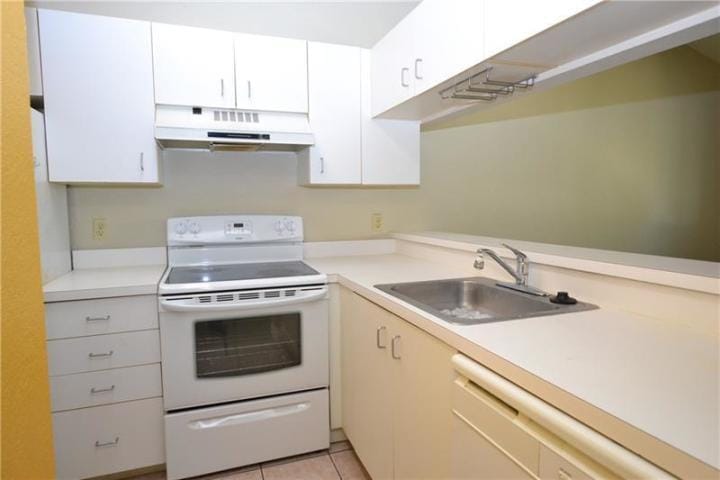 910 Coral Club Drive — photo 6