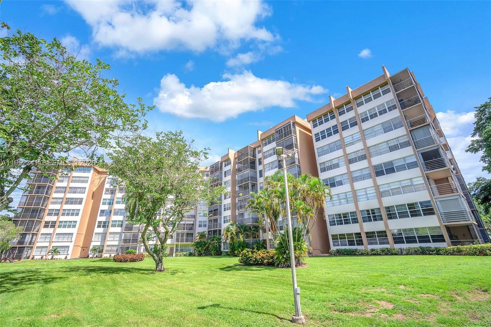 1300 Saint Charles Place PH15, Pembroke Pines, FL 33026 photo 13