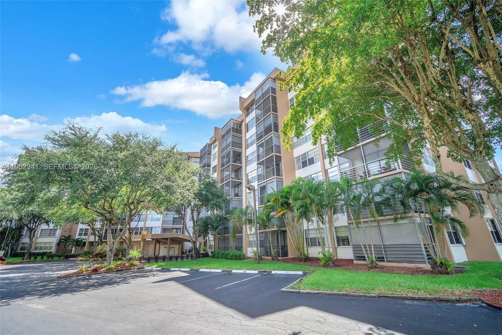 1300 Saint Charles Place PH15, Pembroke Pines, FL 33026 photo 15