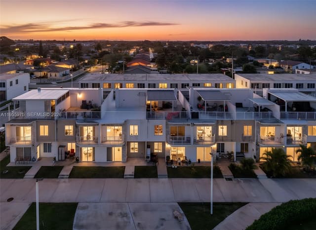 25874 SW 139th Court, sold in Paradise Gardens, Homestead, FL