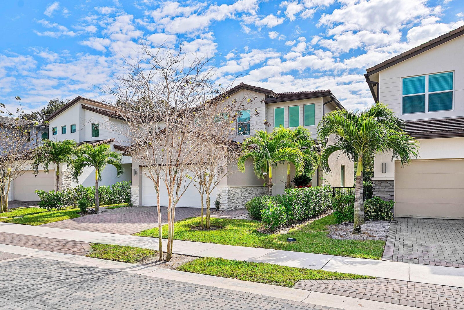 4310 Buttonwood Drive — photo 4