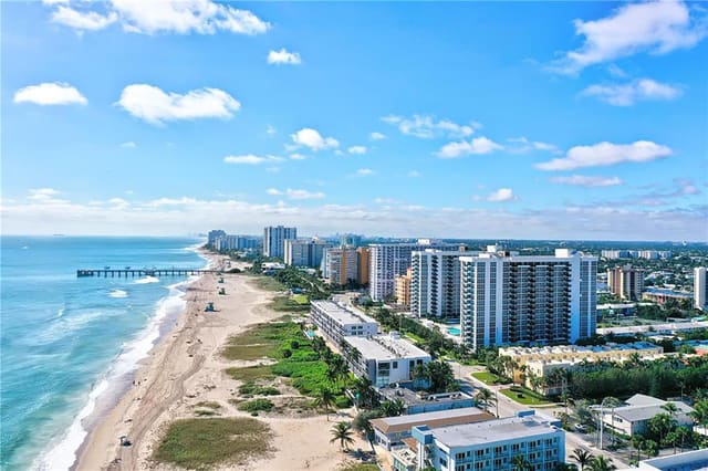525 N Ocean Boulevard T-2, Pompano Beach, FL 33062