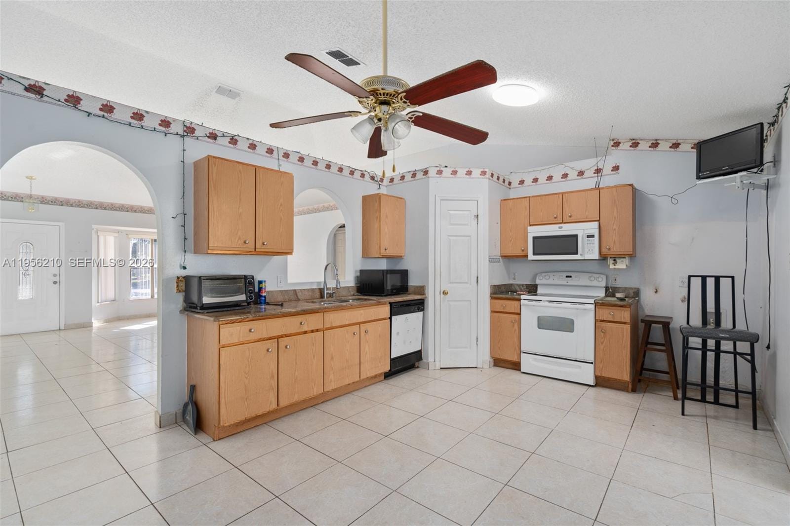 327 Ridge Court — photo 6