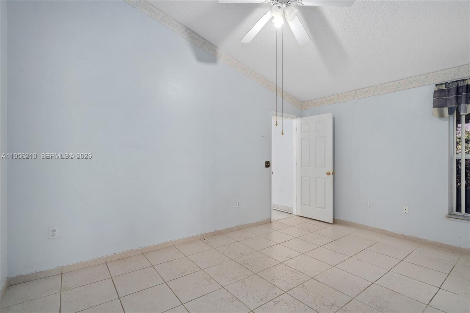 327 Ridge Court — photo 10