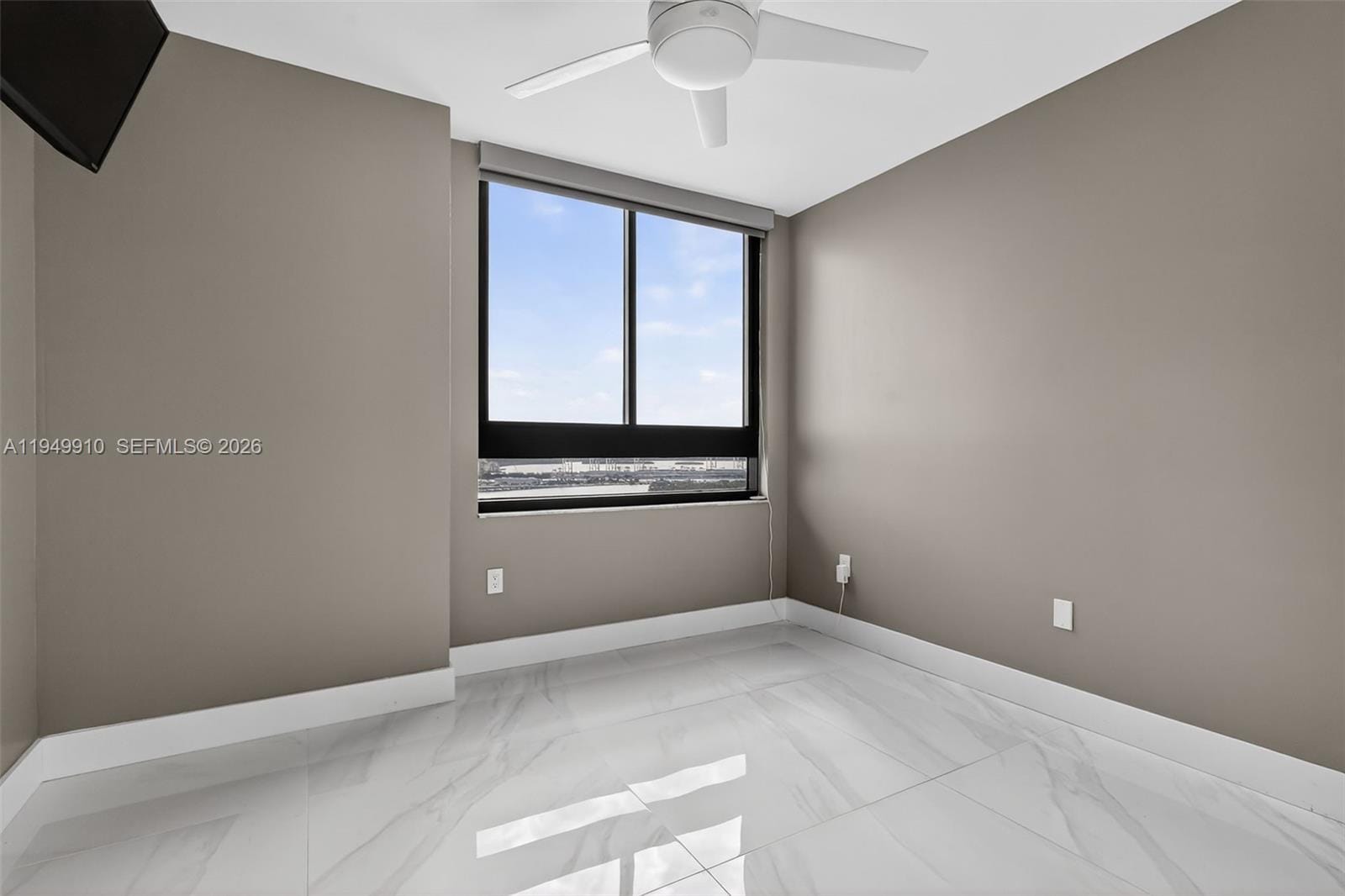 1330 West Avenue 3206, Miami Beach, FL 33139 photo 21
