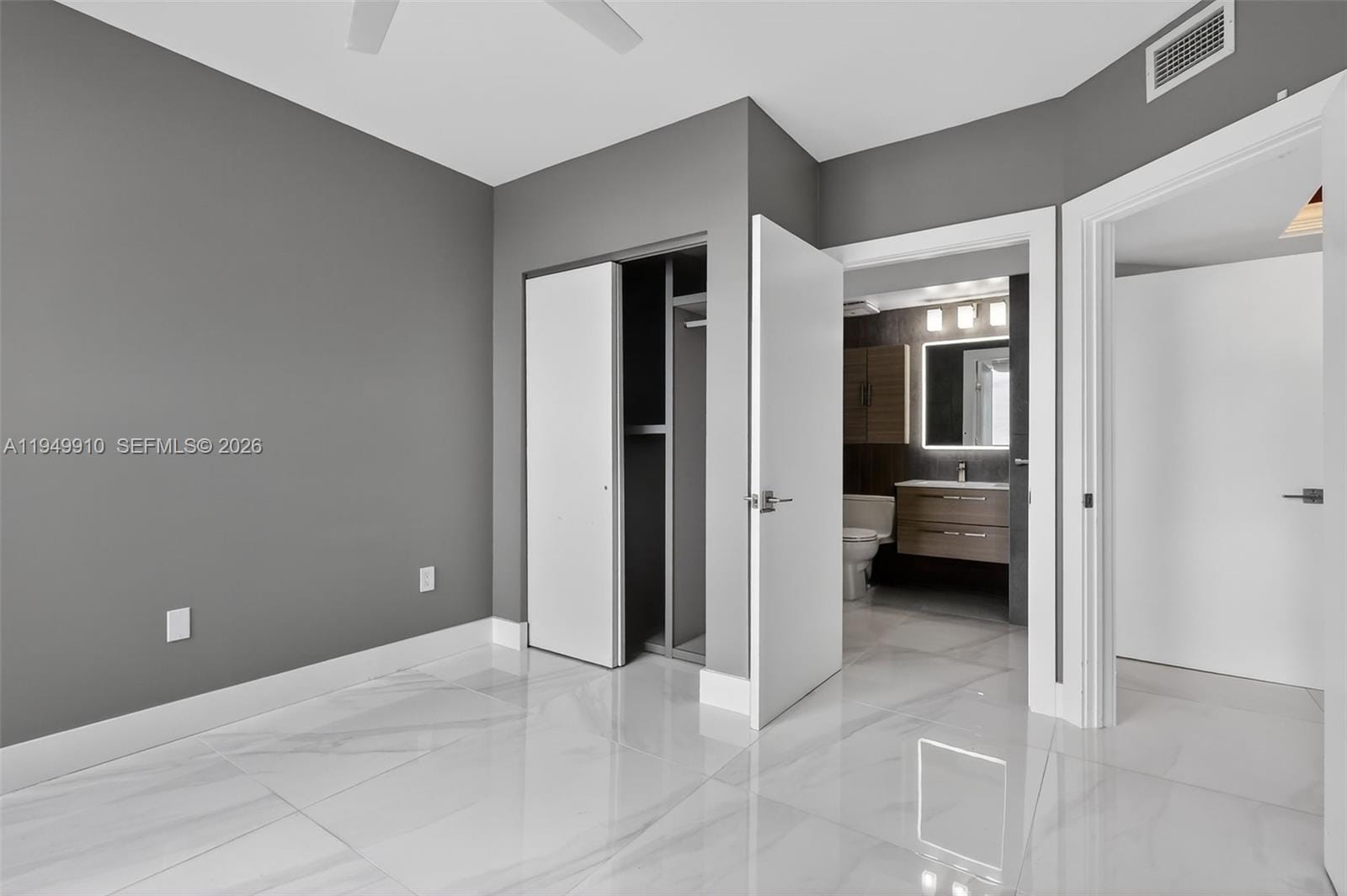 1330 West Avenue 3206, Miami Beach, FL 33139 photo 23