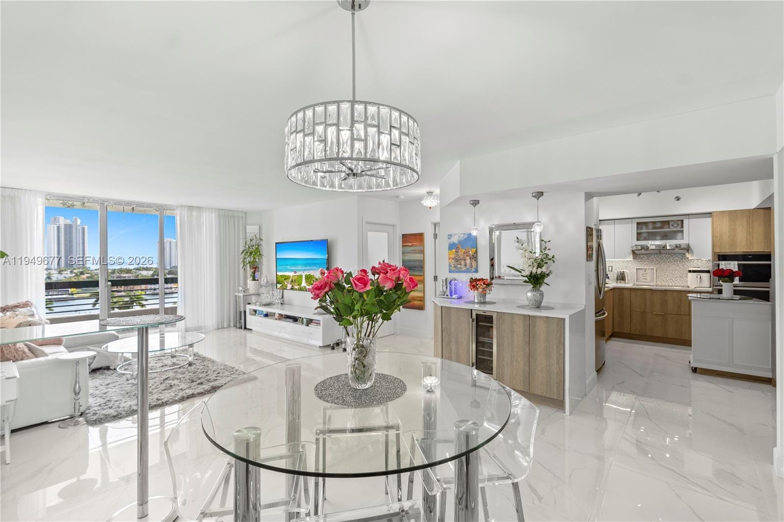 3600 Mystic Pointe Drive 1017 — photo 5