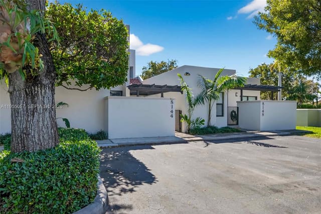 8144 SW 86th Terrace, sold in Dadeland Walk, Miami, FL