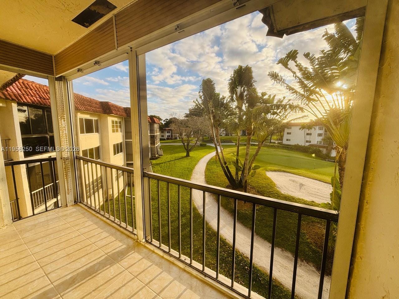 411 S Hollybrook Drive 305, Pembroke Pines, FL 33025 photo 18
