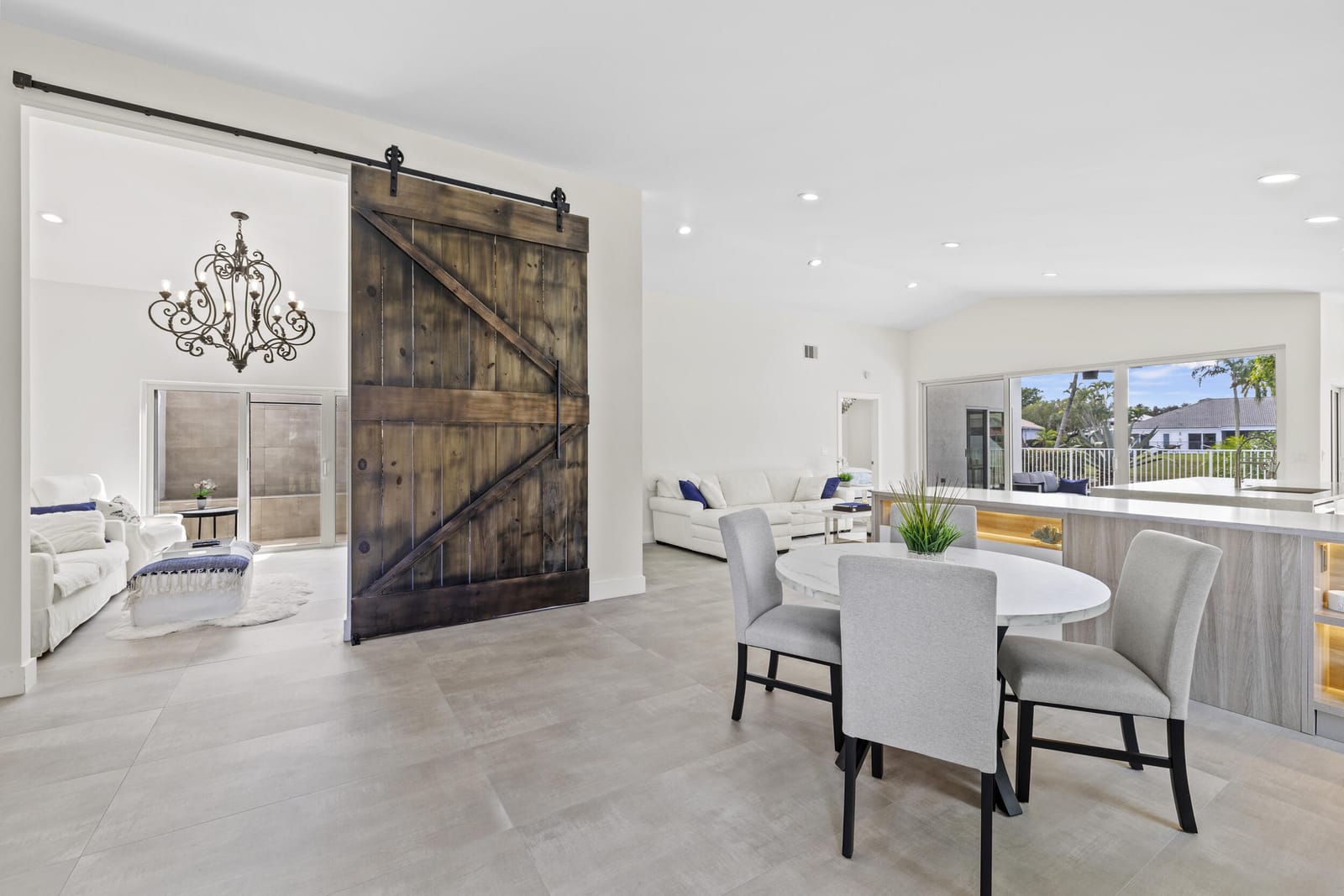 10184 Sunset Bend Drive — photo 3