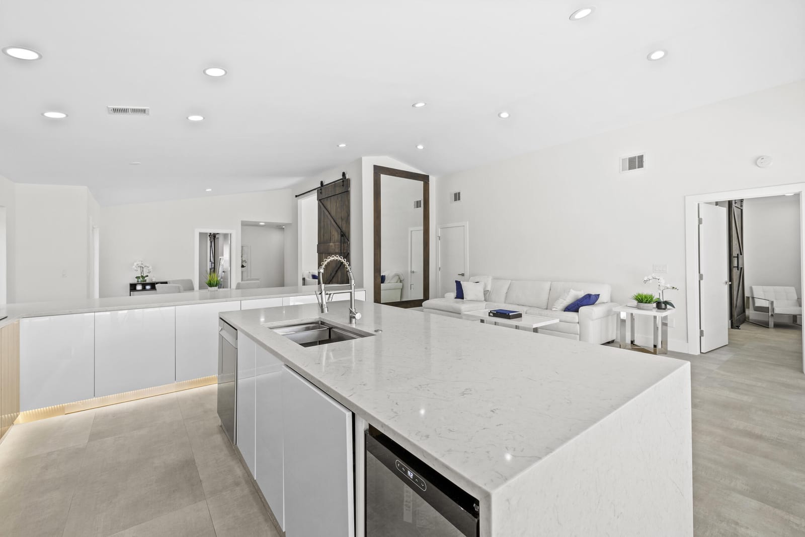 10184 Sunset Bend Drive — photo 4