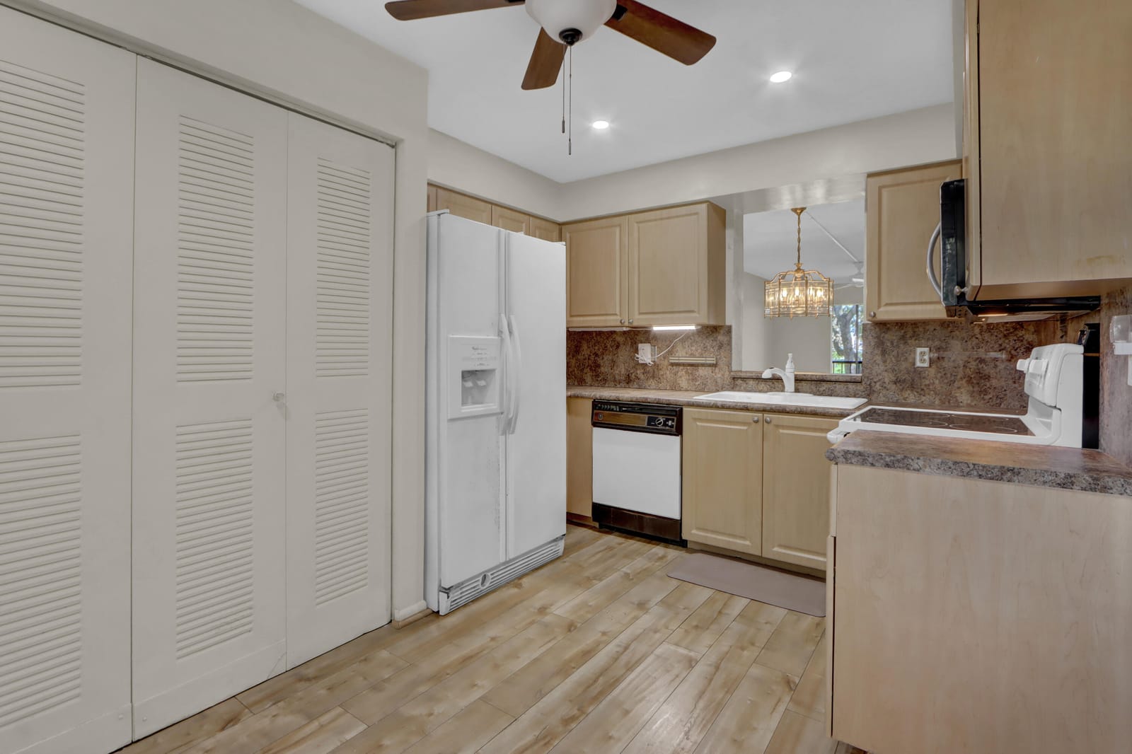 7192 Huntington Lane 208, Delray Beach, FL 33446 photo 11