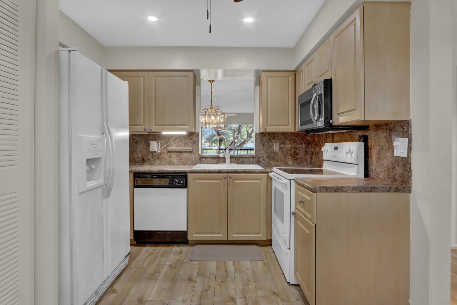 7192 Huntington Lane 208, Delray Beach, FL 33446 photo 13