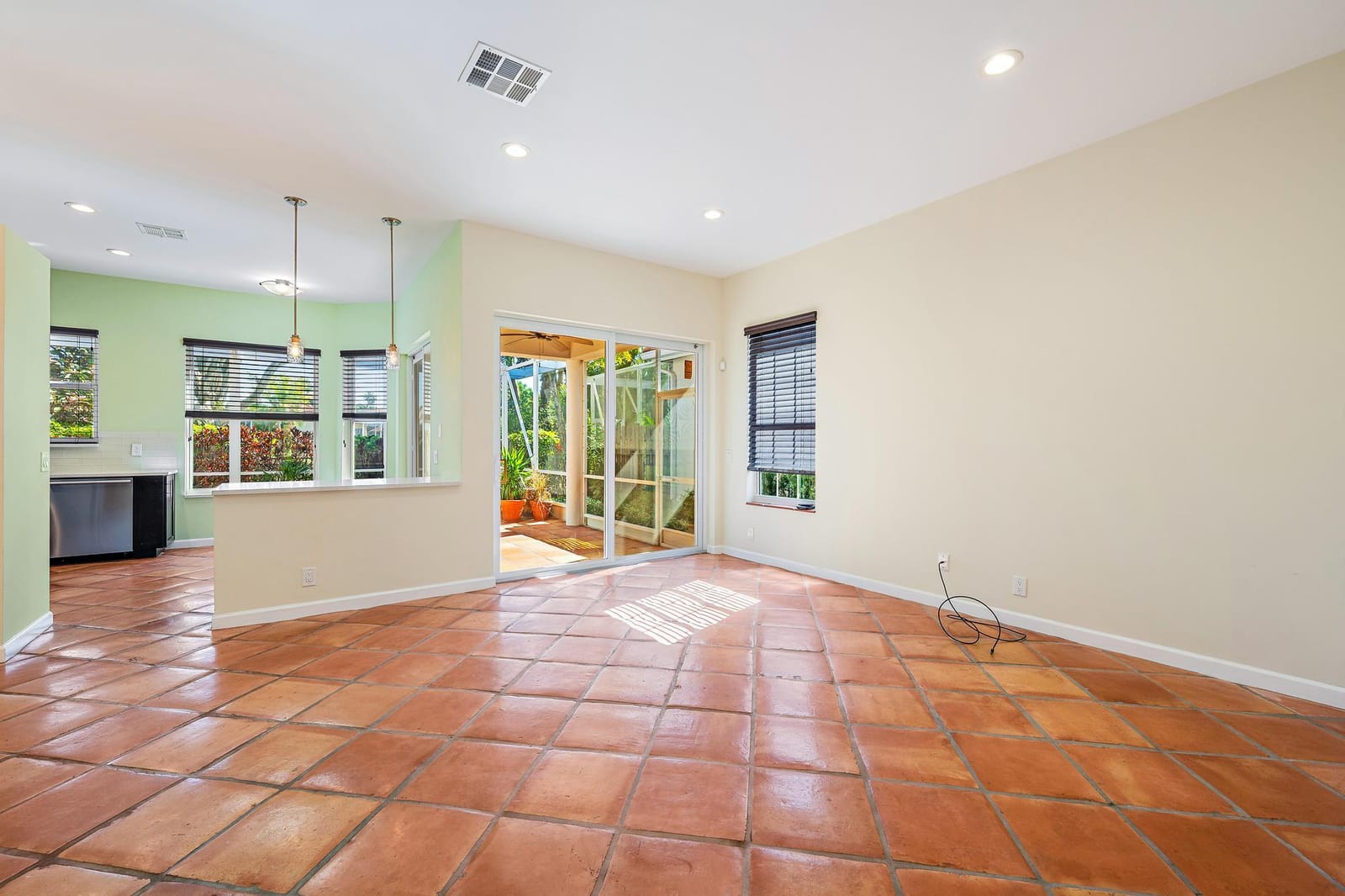 8384 Heritage Club Drive — photo 7