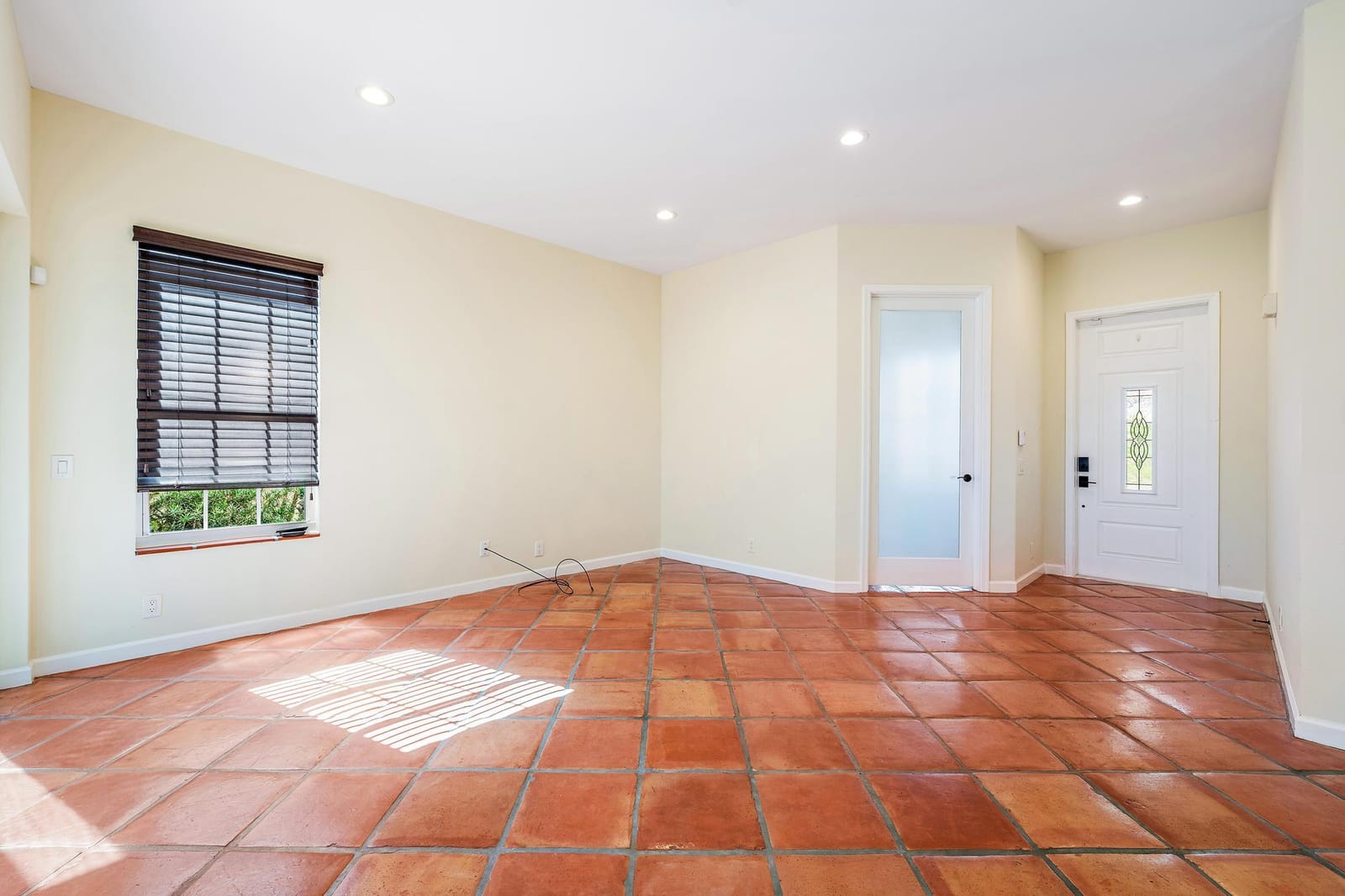 8384 Heritage Club Drive — photo 9