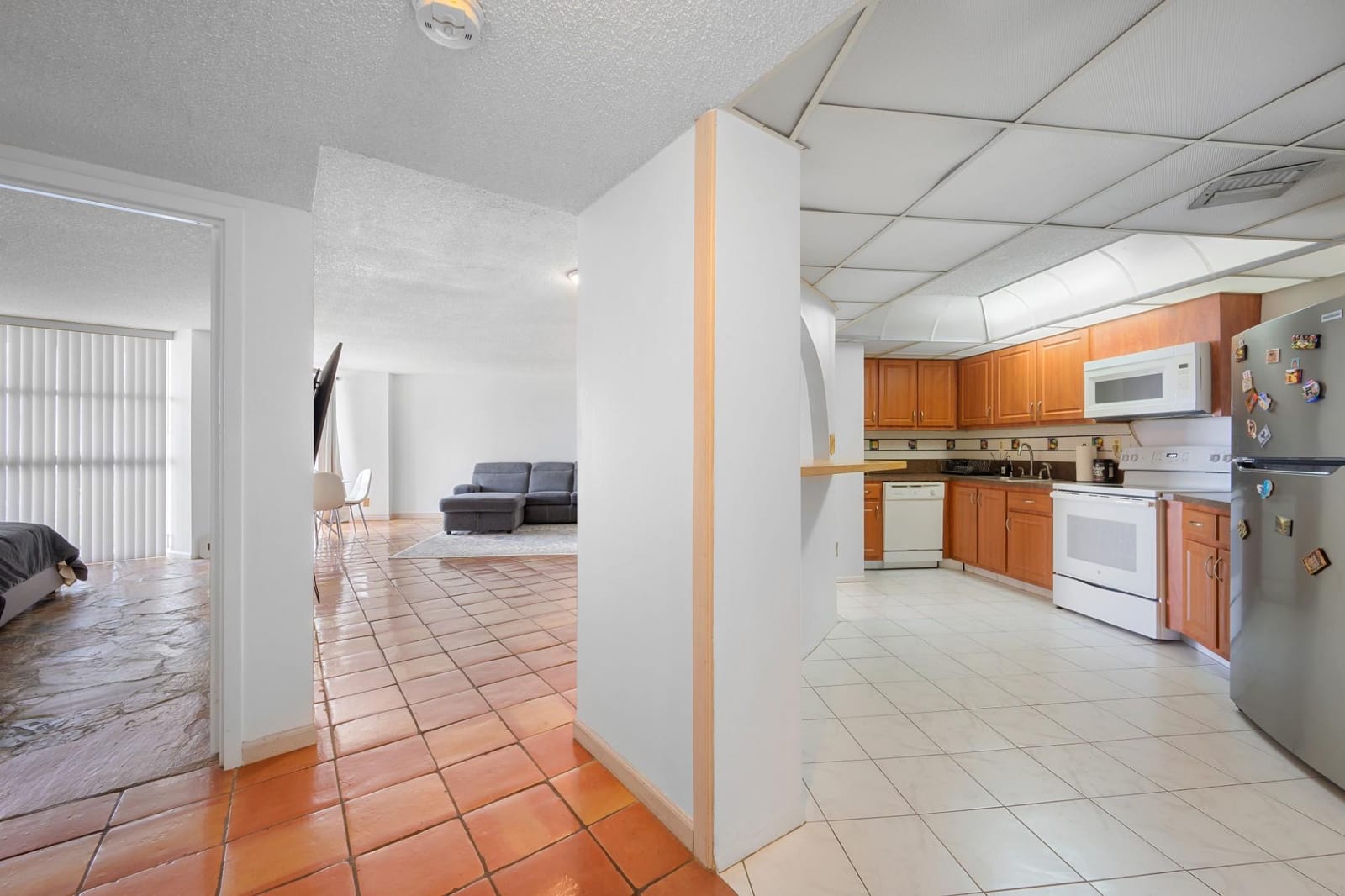 600 Parkview Drive 1111 (PH11) — photo 11