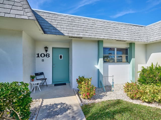 2638 Gately Drive E 106, West Palm Beach, FL 33415