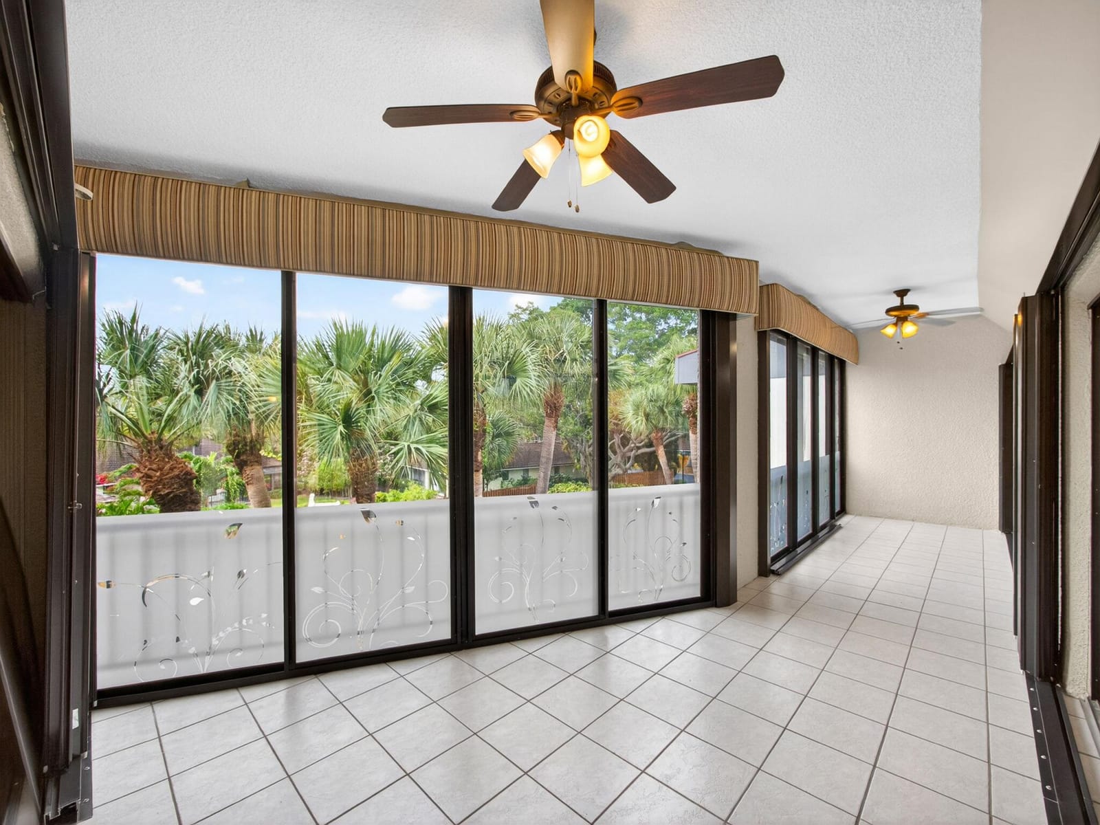 1660 Twelve Oaks Way 303 — photo 8