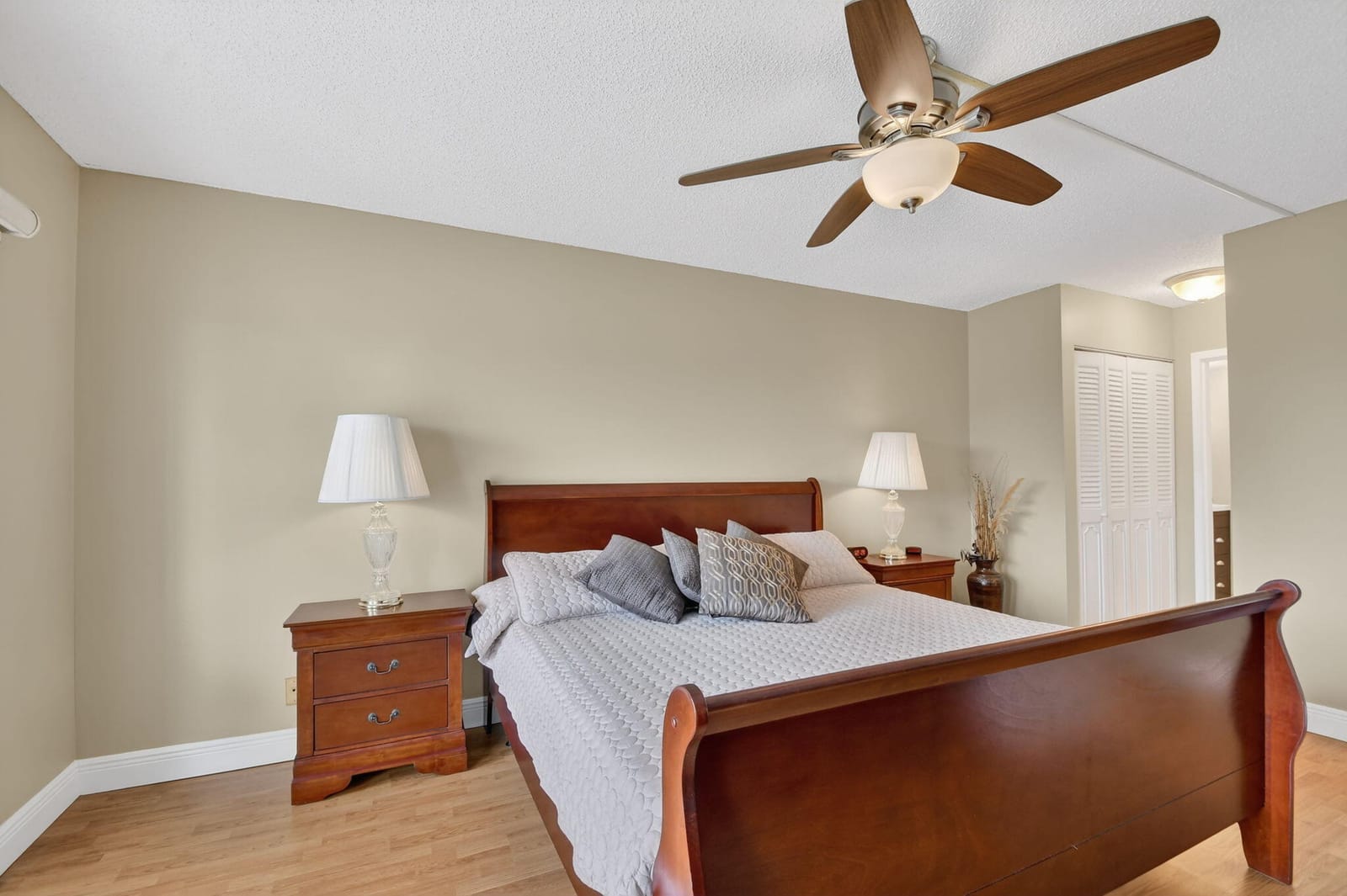 3871 Via Poinciana 404, Lake Worth, FL 33467 photo 8