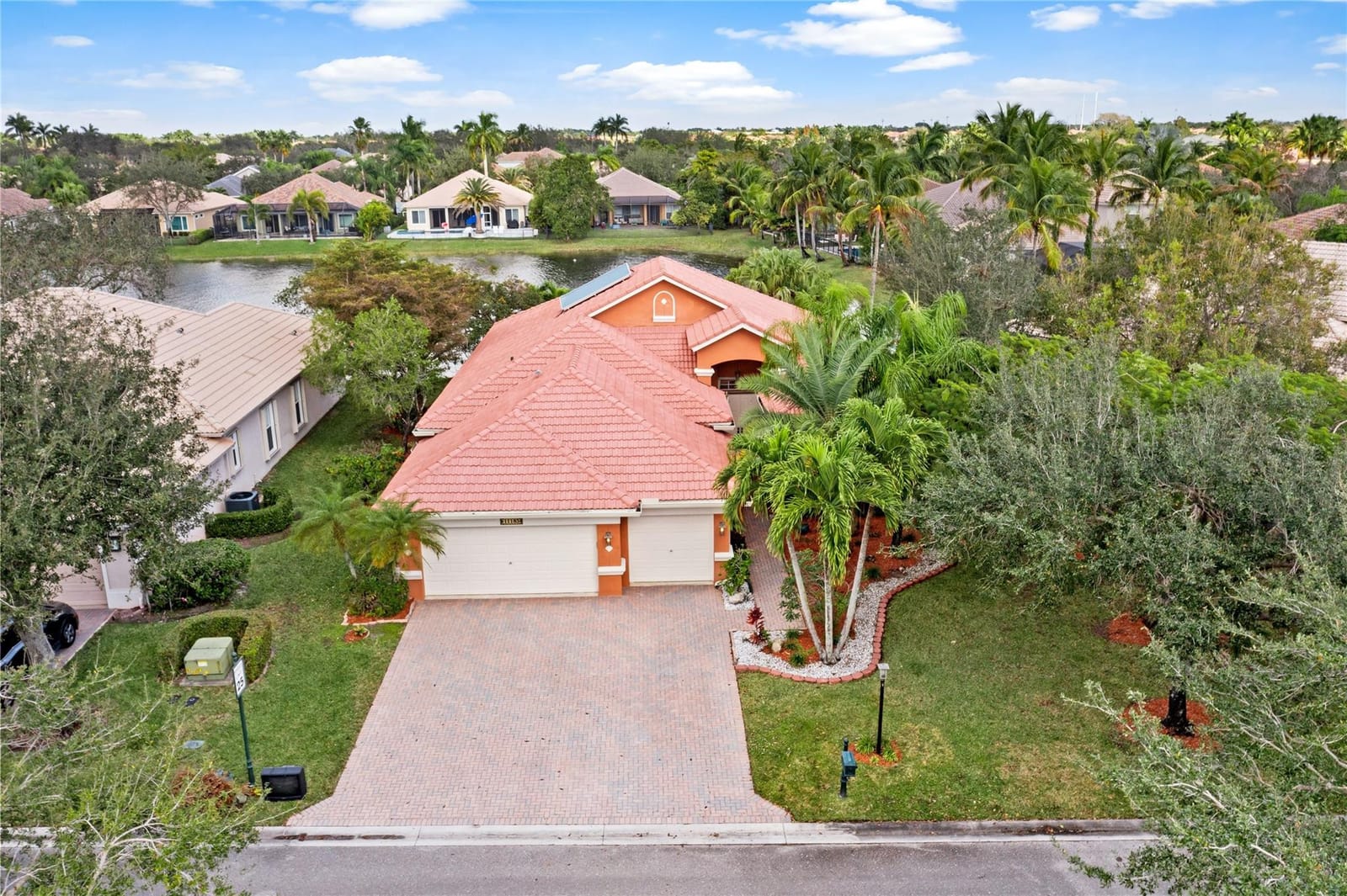 11183 NW 69th Place, Parkland, FL 33076 photo 4