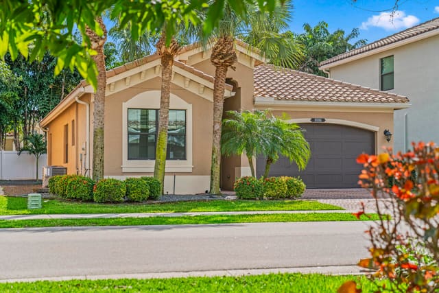 8086 Rainforest Jasper Lane, sold in Tuscany, Boynton Beach, FL