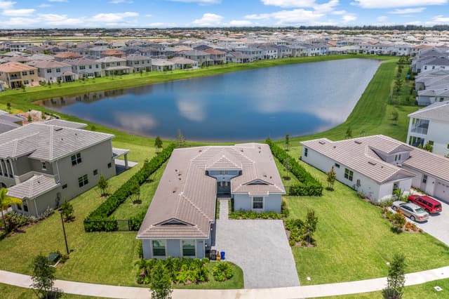 5194 Liberty Lane, Westlake, FL 33470
