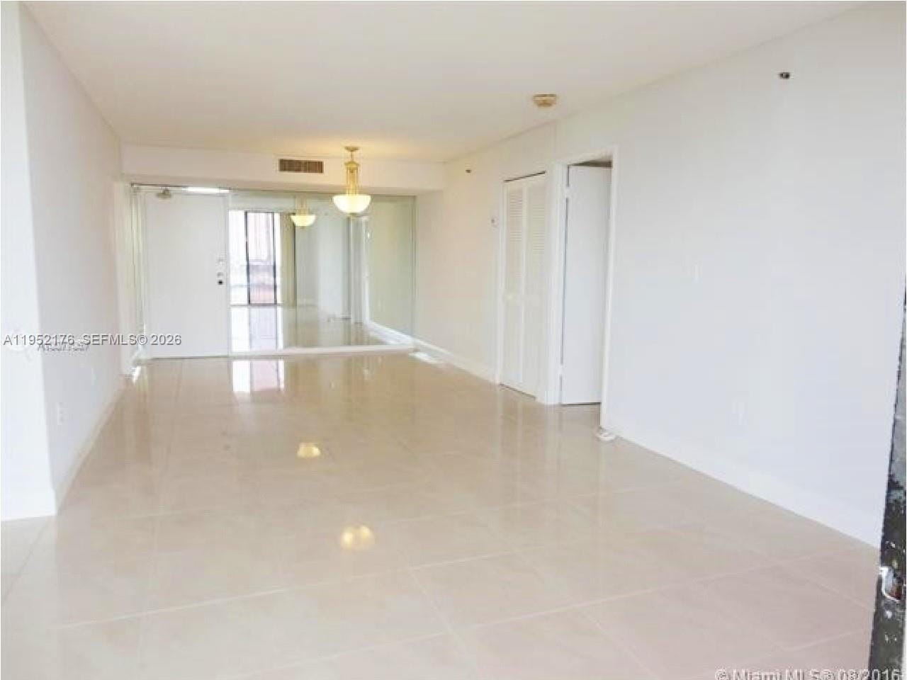210 174th Street 906 — photo 3